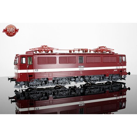 70010.jpg