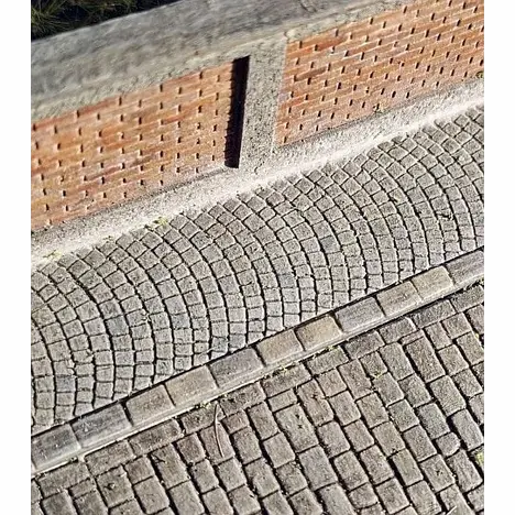 48930_17e700d2.webp